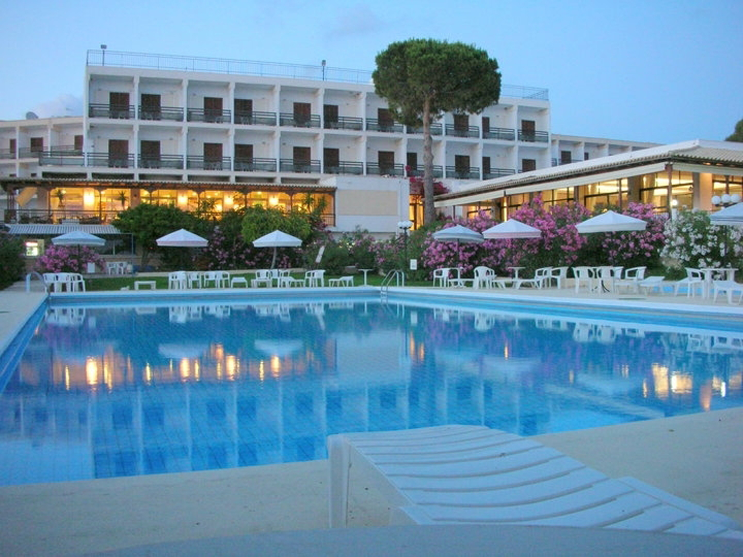 Irinna Hotel