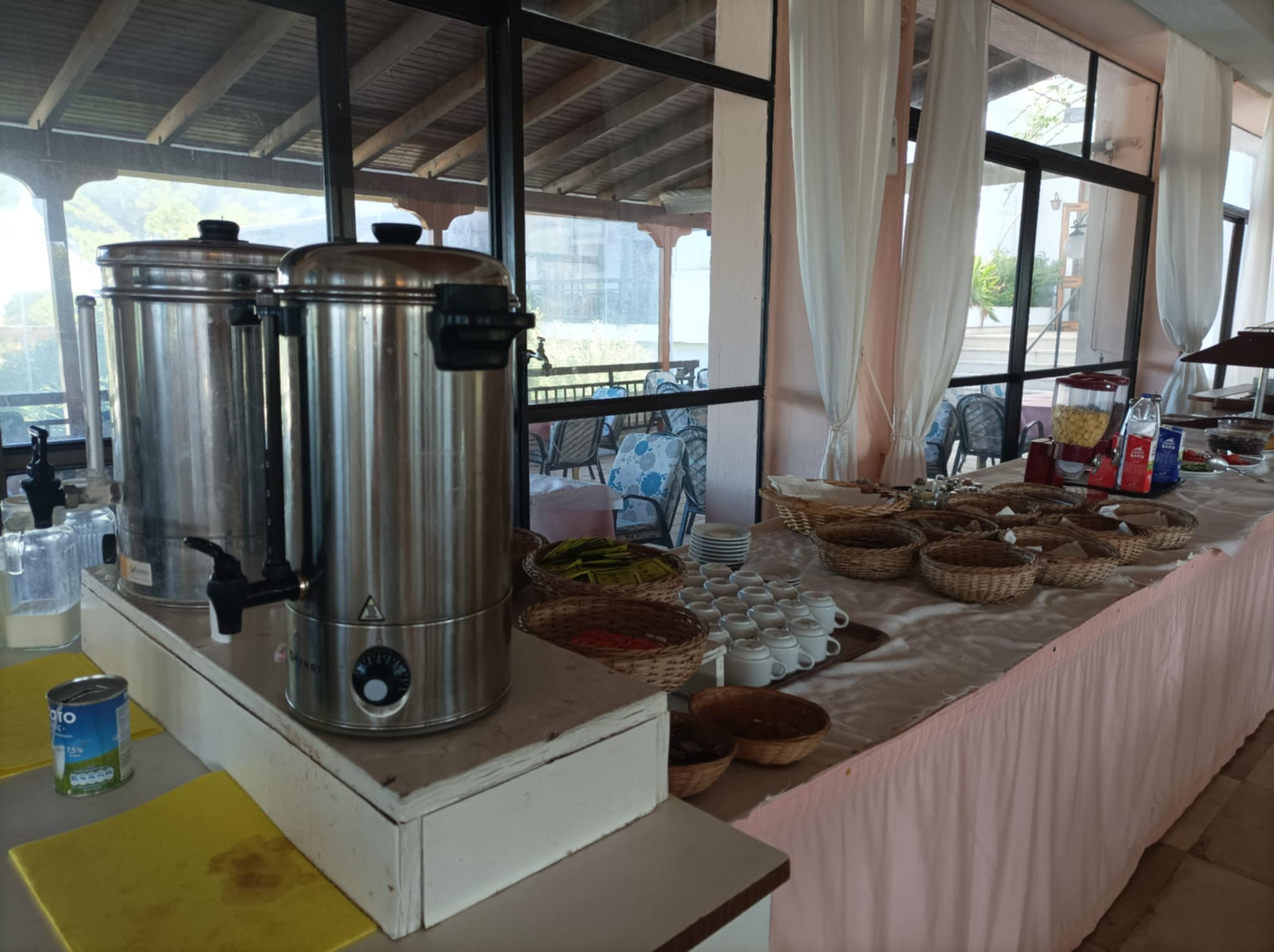 Irinna Hotel